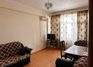 Satılır 2 otaqlı 50 m2 köhnə tikili Gənclik m.