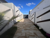 Satılır 4 otaqlı 140 m2 həyət evi Şüvəlan