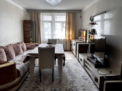 Satılır 2 otaqlı 45 m2 köhnə tikili Neftçilər m.