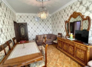 Satılır 4 otaqlı 115 m2 köhnə tikili Həzi Aslanov m.