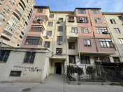 Satılır 1 otaqlı 45 m2 köhnə tikili Memar Əcəmi m.