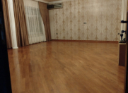 İcarəyə verilir 3 otaqlı 100 m2 köhnə tikili Asan Xidmət-4