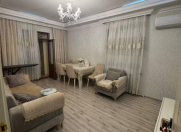 Satılır 2 otaqlı 60 m2 köhnə tikili Azadlıq prospekti m.
