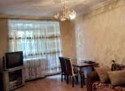 Satılır 3 otaqlı 90 m2 köhnə tikili Həzi Aslanov