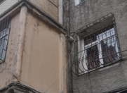 Satılır 2 otaqlı 47 m2 köhnə tikili Heydər Əliyev Mərkəzi