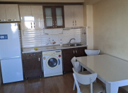 İcarəyə verilir 2 otaqlı 45 m2 köhnə tikili Gənclik m.