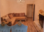 Satılır 2 otaqlı 60 m2 köhnə tikili Azadlıq prospekti m.