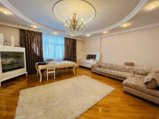 İcarəyə verilir 4 otaqlı 175 m2 yeni tikili Xalqlar Dostluğu m.