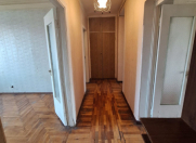 İcarəyə verilir 3 otaqlı 90 m2 köhnə tikili Qara Qarayev m.