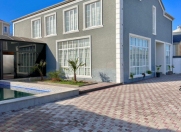 Satılır 6 otaqlı 330 m2 bağ evi Mərdəkan