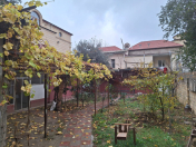 Satılır 6 otaqlı 100 m2 bağ evi Gənclik m.