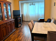 Satılır 2 otaqlı 60 m2 köhnə tikili İnşaatçılar m.