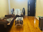 Satılır 3 otaqlı 85 m2 köhnə tikili Həzi Aslanov m.