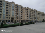 İcarəyə verilir 3 otaqlı 140 m2 köhnə tikili Gənclik m.