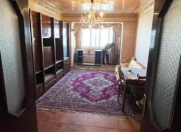 Satılır 3 otaqlı 80 m2 köhnə tikili Xalqlar Dostluğu m.