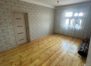 Satılır 5 otaqlı 105 m2 köhnə tikili Xalqlar Dostluğu m.