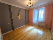 Satılır 2 otaqlı 70 m2 köhnə tikili Həzi Aslanov m.