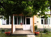 İcarəyə verilir 3 otaqlı 180 m2 köhnə tikili Qəbələ