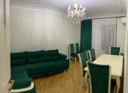 Satılır 2 otaqlı 75 m2 köhnə tikili Azadlıq prospekti m.