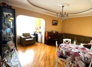 Satılır 2 otaqlı 63 m2 köhnə tikili 9 mkr