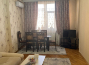 Satılır 2 otaqlı 65 m2 yeni tikili İnşaatçılar m.