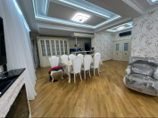 İcarəyə verilir 3 otaqlı 165 m2 yeni tikili Ağ şəhər