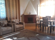 İcarəyə verilir 2 otaqlı 65 m2 köhnə tikili Rusiya səfirliyi