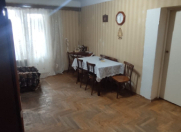 Satılır 4 otaqlı 80 m2 köhnə tikili Gənclik m.