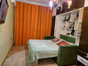 Satılır 1 otaqlı 45 m2 köhnə tikili Qaraçuxur