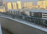 Satılır 4 otaqlı 156 m2 yeni tikili Elmlər Akademiyası m.