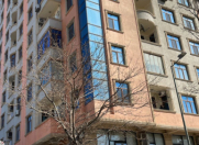 Satılır 3 otaqlı 130 m2 yeni tikili 28 May m.