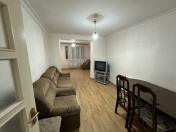 İcarəyə verilir 2 otaqlı 60 m2 köhnə tikili Elmlər Akademiyası m.