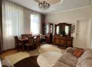 Satılır 3 otaqlı 90 m2 köhnə tikili Gənclik Mall