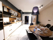 İcarəyə verilir 4 otaqlı 200 m2 yeni tikili Nəsimi r.