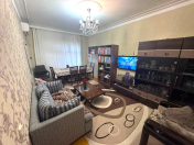 Satılır 2 otaqlı 70 m2 köhnə tikili 6 mkr