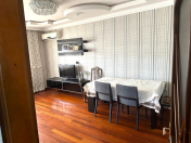 Satılır 4 otaqlı 110 m2 köhnə tikili 6 mkr