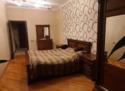 Satılır 2 otaqlı 60 m2 yeni tikili Memar Əcəmi m.