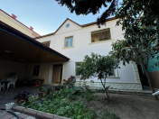 Satılır 6 otaqlı 260 m2 bağ evi Gənclik Mall