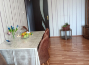 Satılır 3 otaqlı 90 m2 köhnə tikili Həzi Aslanov m.