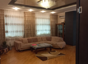 Satılır 4 otaqlı 173 m2 yeni tikili Gənclik m.