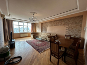 İcarəyə verilir 3 otaqlı 130 m2 obyekt Elmlər Akademiyası m.