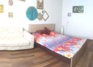 Satılır 2 otaqlı 42 m2 köhnə tikili 1 mkr