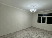 Satılır 2 otaqlı 42 m2 köhnə tikili Memar Əcəmi m.