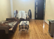 Satılır 3 otaqlı 75 m2 köhnə tikili Xətai r.