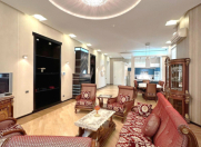 Satılır 3 otaqlı 170 m2 köhnə tikili Sahil m.