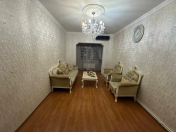 Satılır 3 otaqlı 90 m2 köhnə tikili 8 mkr