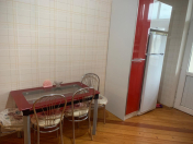 İcarəyə verilir 2 otaqlı 95 m2 yeni tikili Əhmədli m.