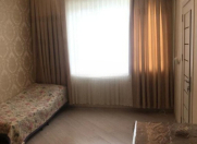 Satılır 2 otaqlı 40 m2 köhnə tikili Memar Əcəmi m.