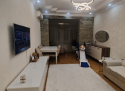 Satılır 2 otaqlı 85 m2 köhnə tikili Dövlət Statistika Komitəsi