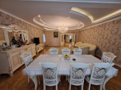 Satılır 4 otaqlı 200 m2 köhnə tikili Binəqədi r.